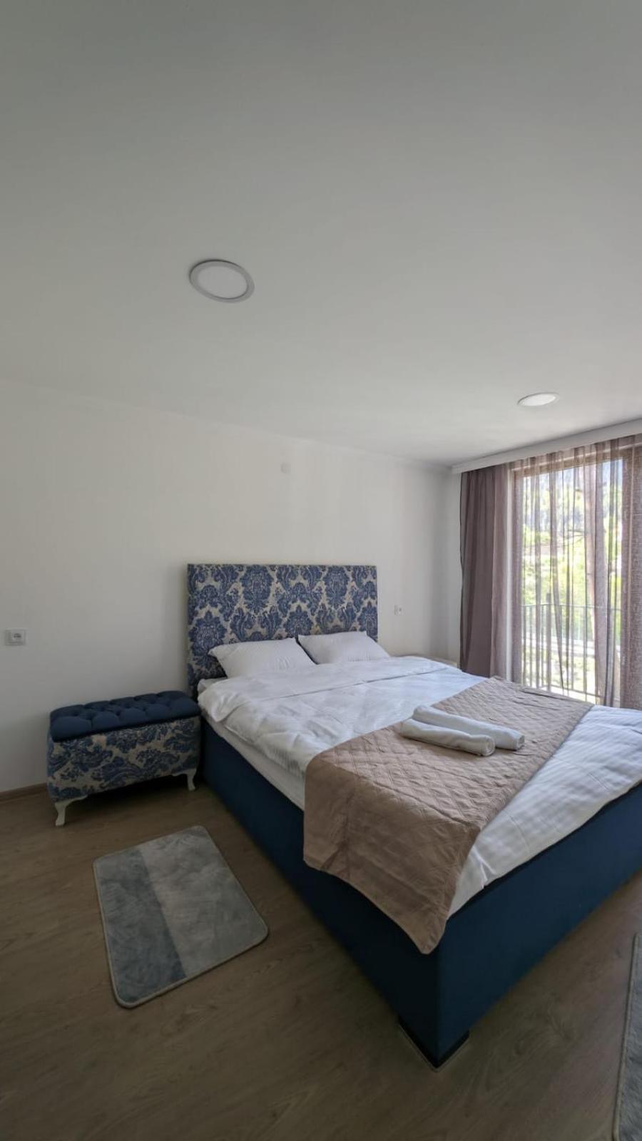 Shara Hotel Местия Екстериор снимка
